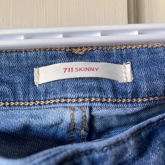 Levi’s 711 Skinny cheetah print 32” Waist - Picture 5 of 5